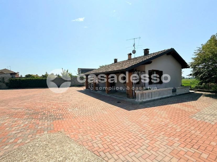 Villa unifamiliare in Via Cialdini 12, Palestro — foto 2 di 5