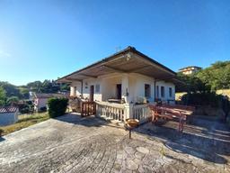 Villa in Via Aia del Colle 1, Fontecchio