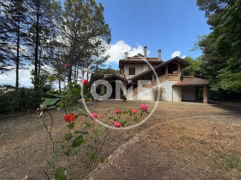 Villa unifamiliare in Contrada Collalto 43, Pianella — foto 4 di 5