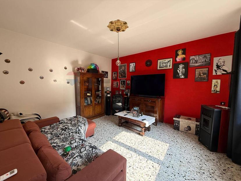 Casa indipendente in Strada Segrada, Goito — foto 2 di 5
