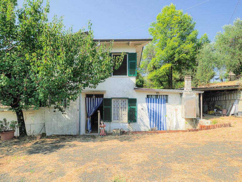 Casa indipendente, Vezzano Ligure