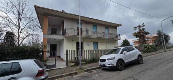 Terratetto plurifamiliare in Via Francesco Verrotti 4, Penne