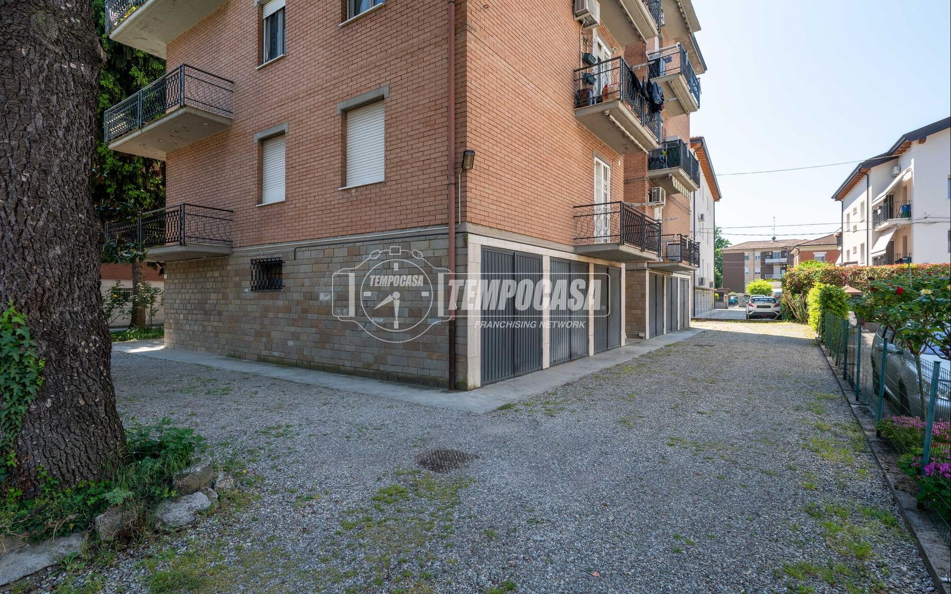 Trilocale in Via Amilcare Belotti, Reggio nell'Emilia