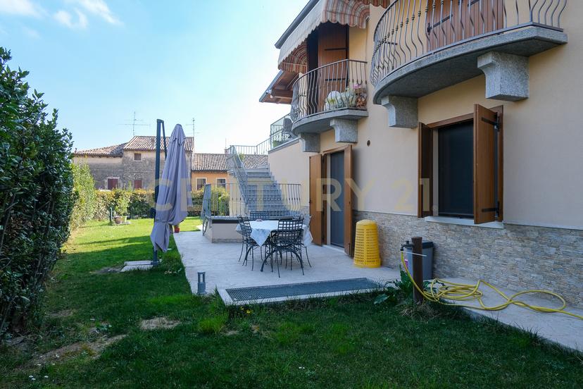 Villa a schiera in Via Giovanni Ventitreesimo 2, Mezzane di Sotto — foto 2 di 5