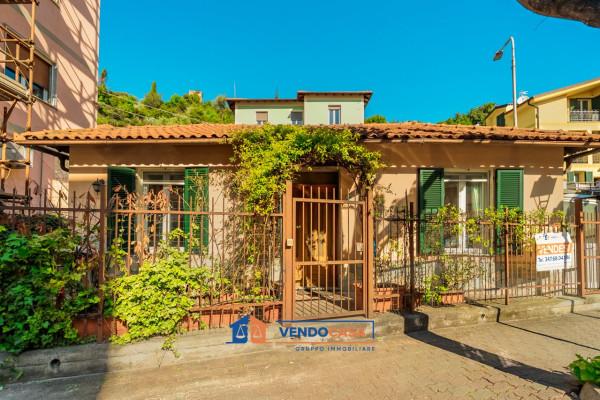 Villa in Via Piave 38, Albenga