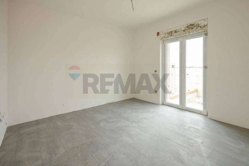 Villa a schiera in Antonio De Curtis, Margherita di Savoia — foto 2 di 5