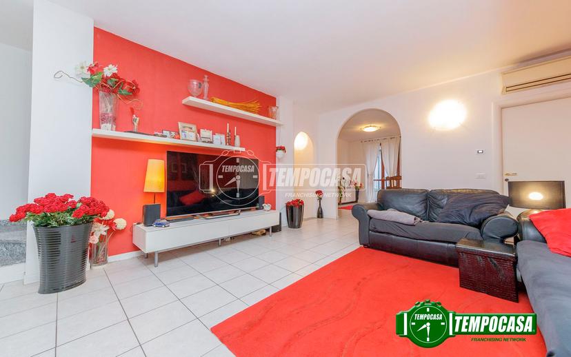 Villa a schiera in Via Filippo Corridoni, Vermezzo con Zelo — foto 5 di 5