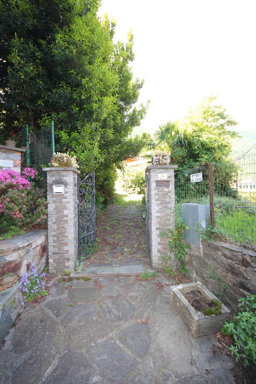 Casa indipendente in Via Crocifisso, Cannobio — foto 2 di 5
