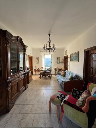 Villa bifamiliare in Via del Castellino, Rapallo