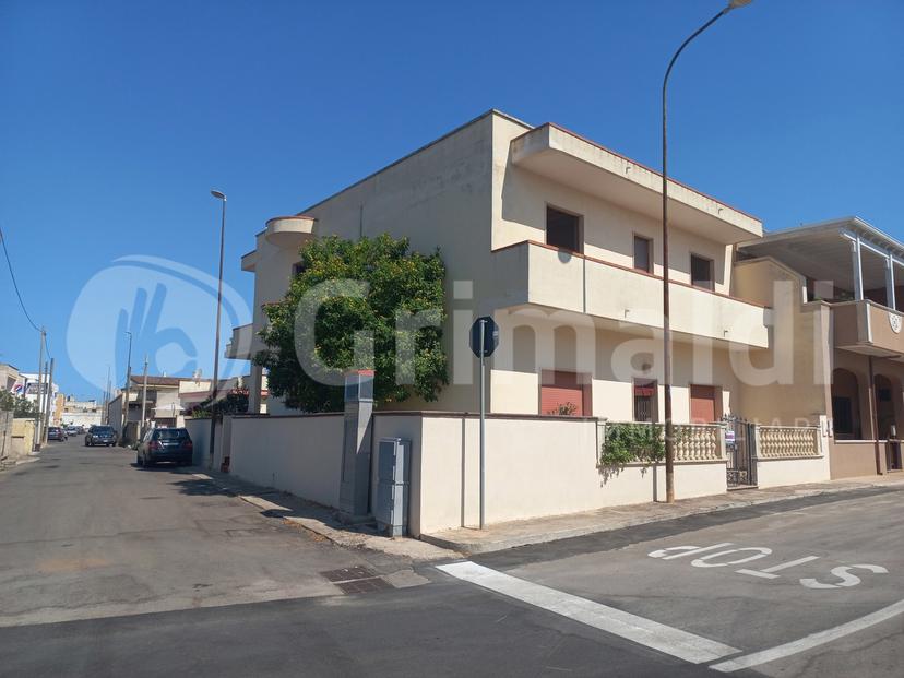 Casa indipendente in Via della Repubblica 27, Ugento — foto 2 di 5