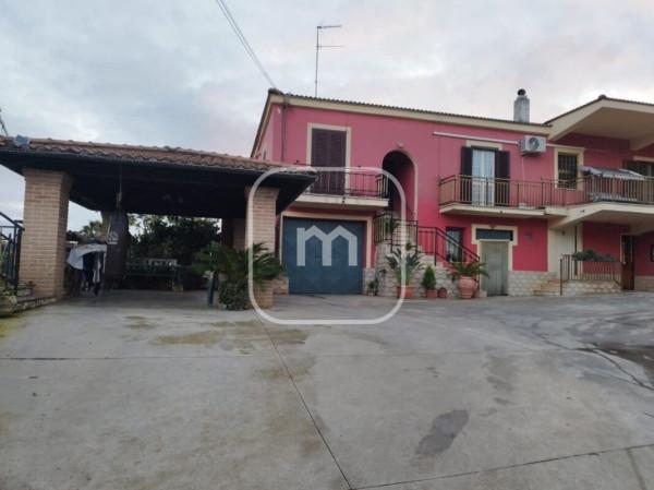 Villa bifamiliare in Contrada Colle Pero, Cori