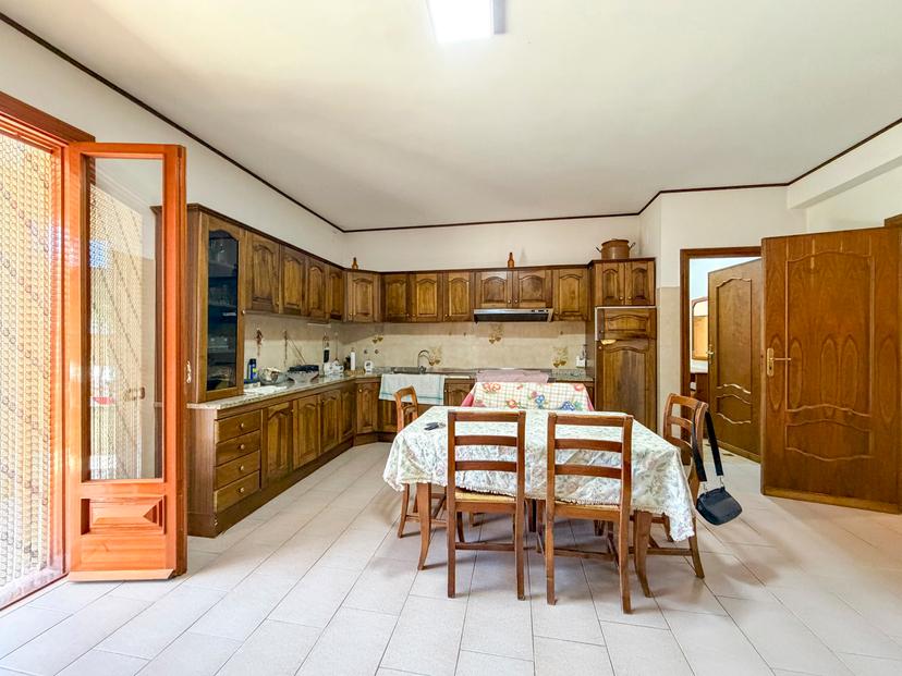 Casa indipendente in Via Alcide De Gasperi 25, Casapesenna — foto 4 di 5