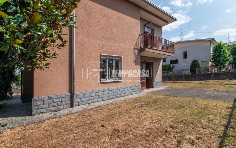 Villa a schiera in Via Rovereto 70, Gorla Minore — foto 4 di 5