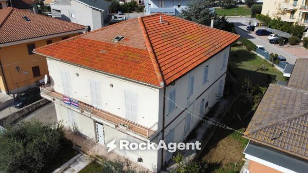 Terratetto plurifamiliare in Via Luigi Migliori 76, Giulianova