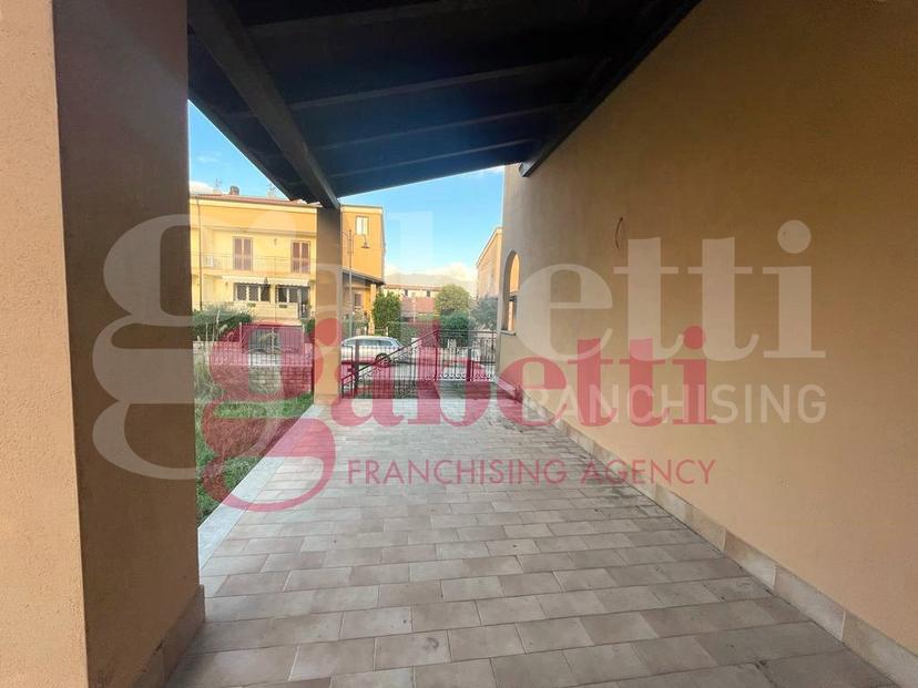 Villa in Via Padre Cipriano Caruso Snc, Pietravairano — foto 2 di 5