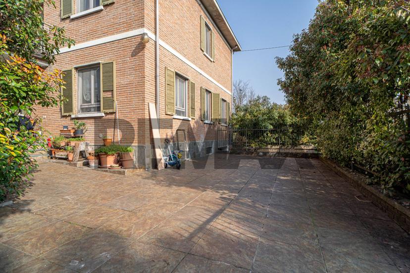 Villa in Strada Cava in Vigatto 1, Parma