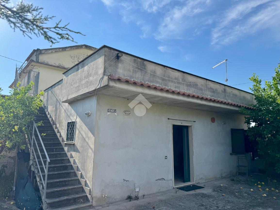 Villa in V. Appia Antica Ora Romana, Sonnino