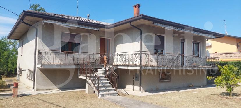 Casa indipendente, Porto Viro — foto 2 di 5