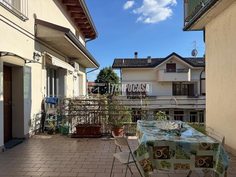 Bilocale in Via Alessandro Volta 17, Seveso — foto 2 di 5