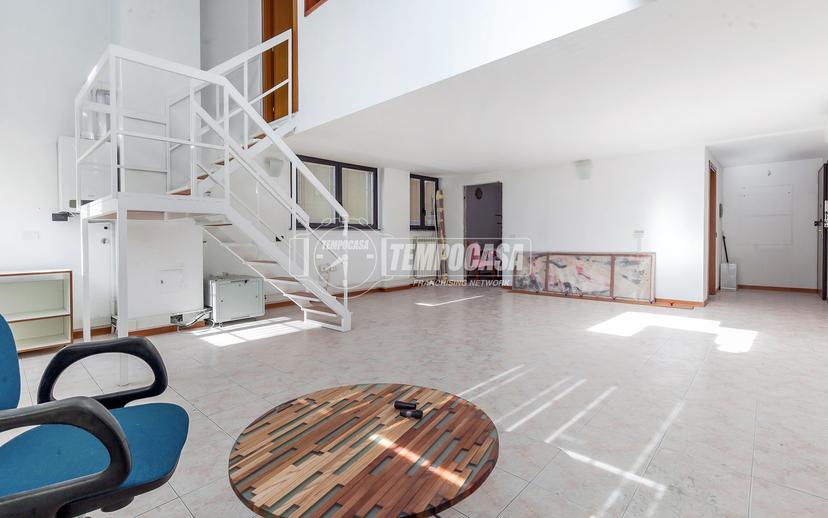 Bilocale in Via Privata Colico 12, Milano
