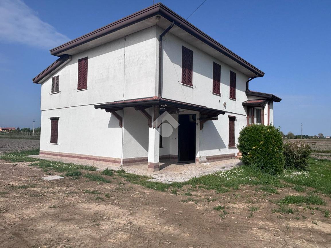 Villa in Via Giacomo Matteotti 23, Correzzola