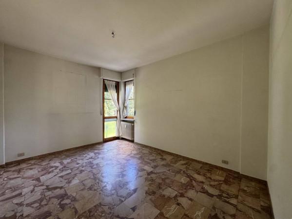 Appartamento in Strada degli Inversegni 8/C, Luserna San Giovanni