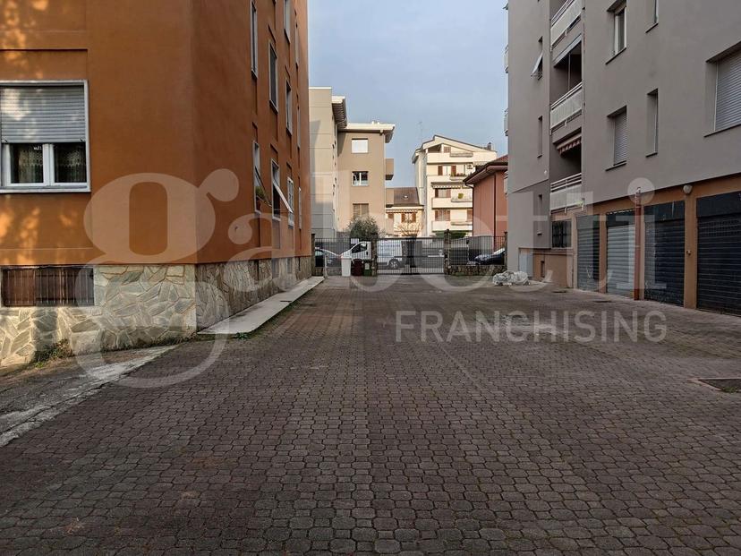 Trilocale in Via Cavour 19, Biassono — foto 5 di 5