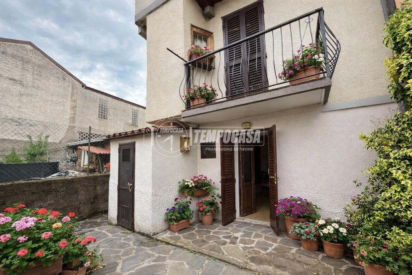 Casa indipendente in Via Antonio Rosmini 28, Verbania — foto 2 di 5
