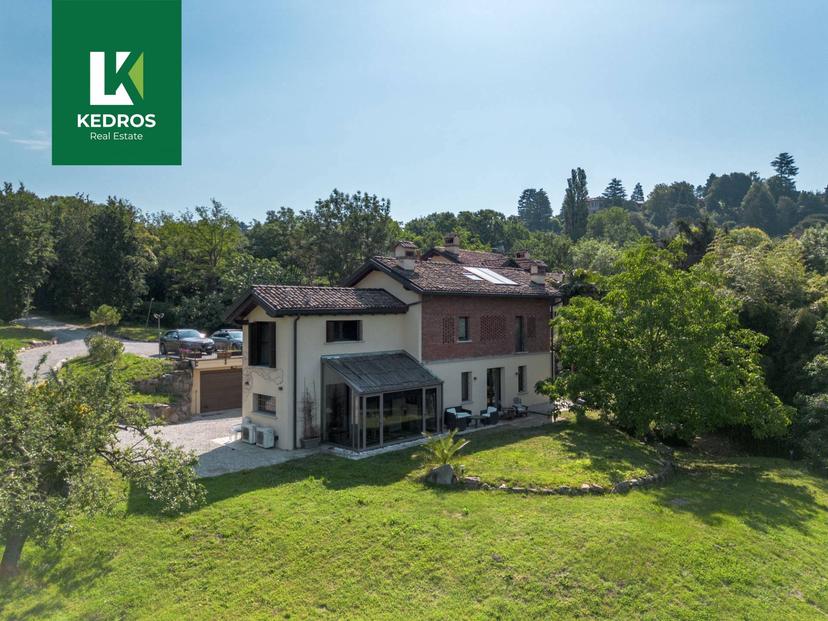 Villa in Viale Europa, Varese