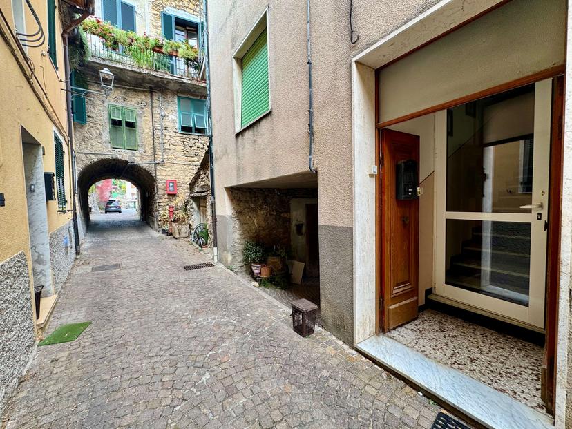 Casa indipendente in Via Federico Bianco di San Secondo 36, Aurigo — foto 5 di 5