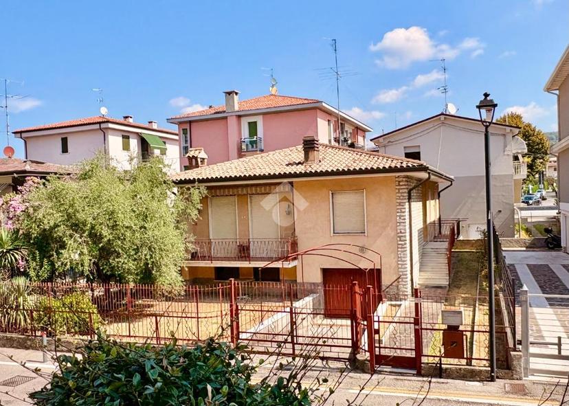 Villa in Via da Verazzano 11, Bardolino — foto 2 di 4