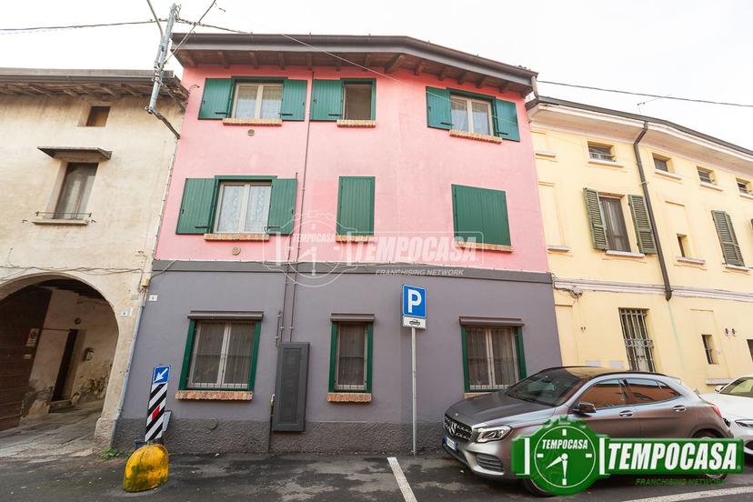 Trilocale in Via G. B. Benzoni, Palazzo Pignano