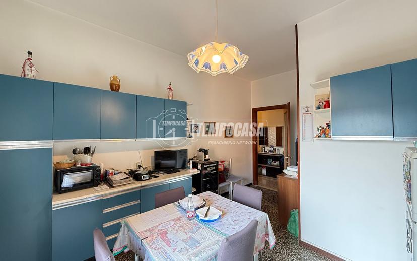 Trilocale in Via Tevere 28, Rozzano