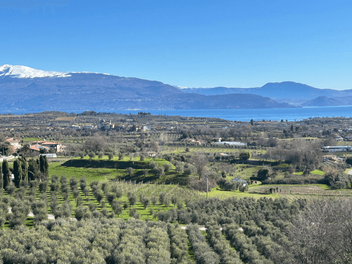 Cascina in Via Indipendenza, Puegnago sul Garda