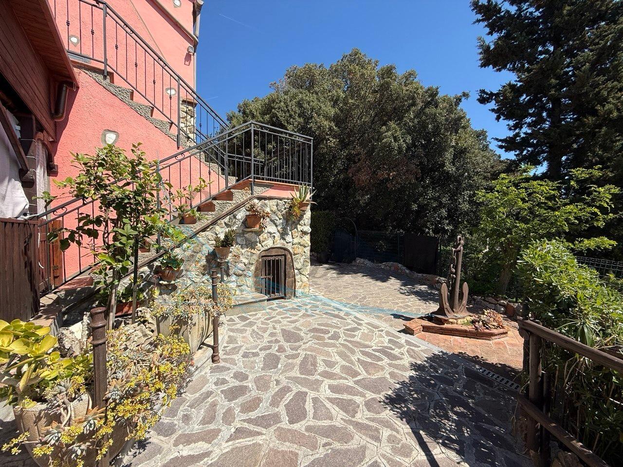 Casa indipendente in Località col di Leccio, Rosignano Marittimo