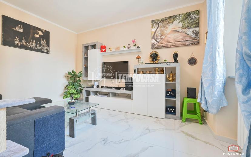 Appartamento in Via De Larderel, Livorno