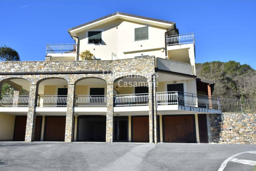 Trilocale in Strada per Ligo, Villanova d'Albenga — foto 2 di 5