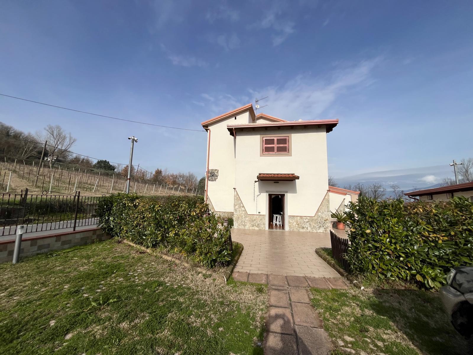 Casa indipendente in Via Matteotti Snc, Castel Campagnano