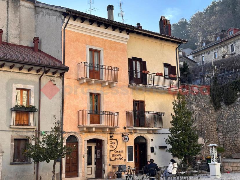 Trilocale in Piazza delle Chiesa 10, Pescasseroli — foto 4 di 5