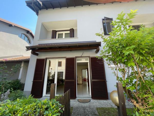 Villa a schiera in Via del Capricorno 19, Angera — foto 5 di 5