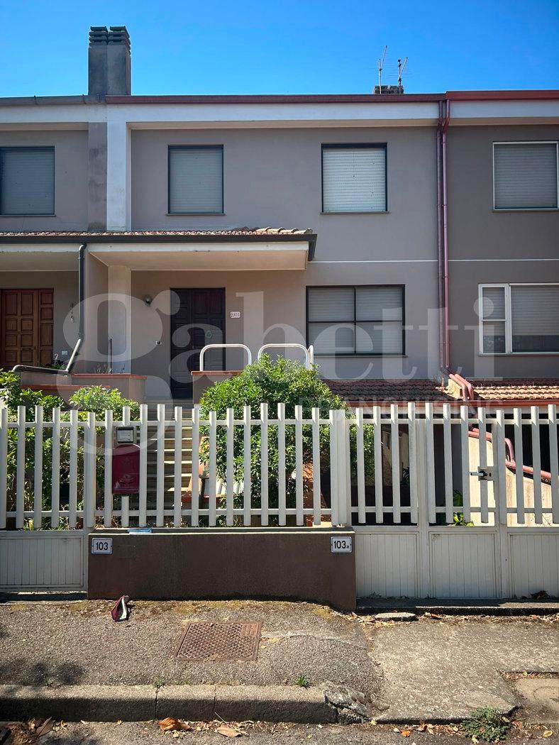 Villa a schiera in Via Verga  103, Oristano — foto 3 di 5