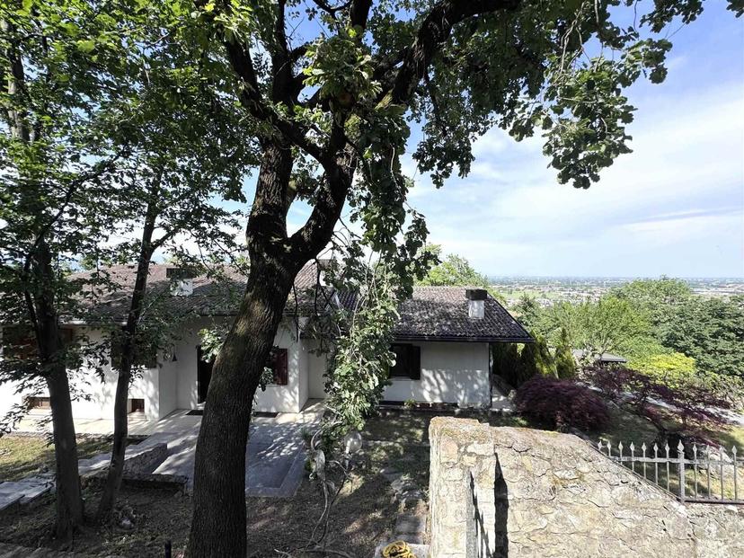 Villa in Strada delle Querce, Costabissara — foto 5 di 5