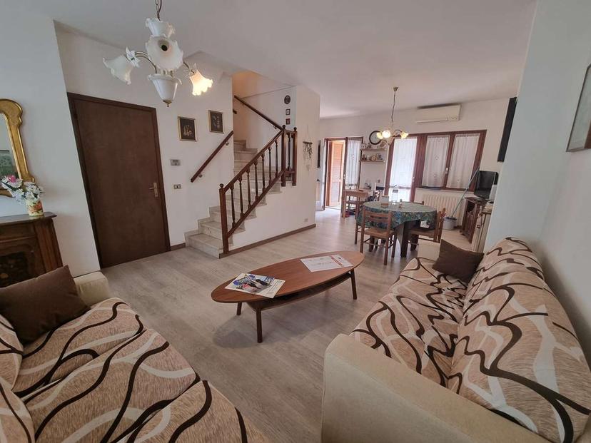 Villa a schiera in Via Guido Rossa, Limbiate — foto 5 di 5