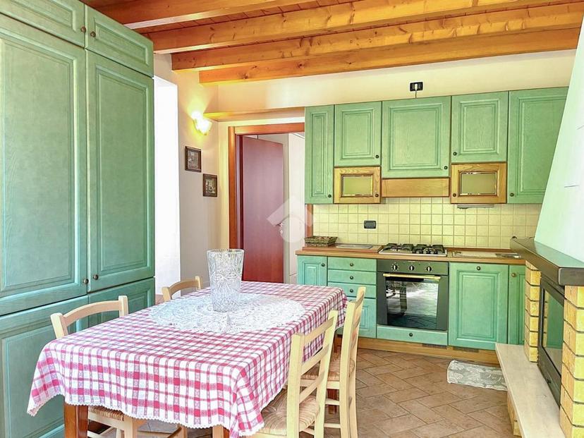 Casa indipendente in Via Bezzuglio 00, Toscolano-Maderno