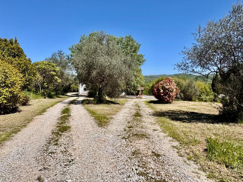 Casale in Frazione Trignano 72, Isola del Gran Sasso d'Italia — foto 4 di 5
