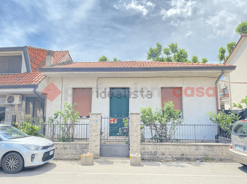 Casa indipendente in Via Giacomo Puccini 75, Frosinone — foto 5 di 5
