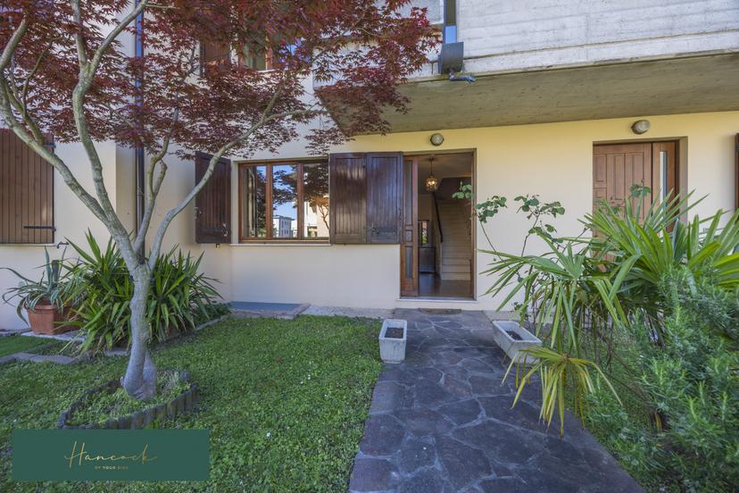 Villa a schiera in Via Giovanni XXIII, N. 3, Desenzano del Garda — foto 4 di 5