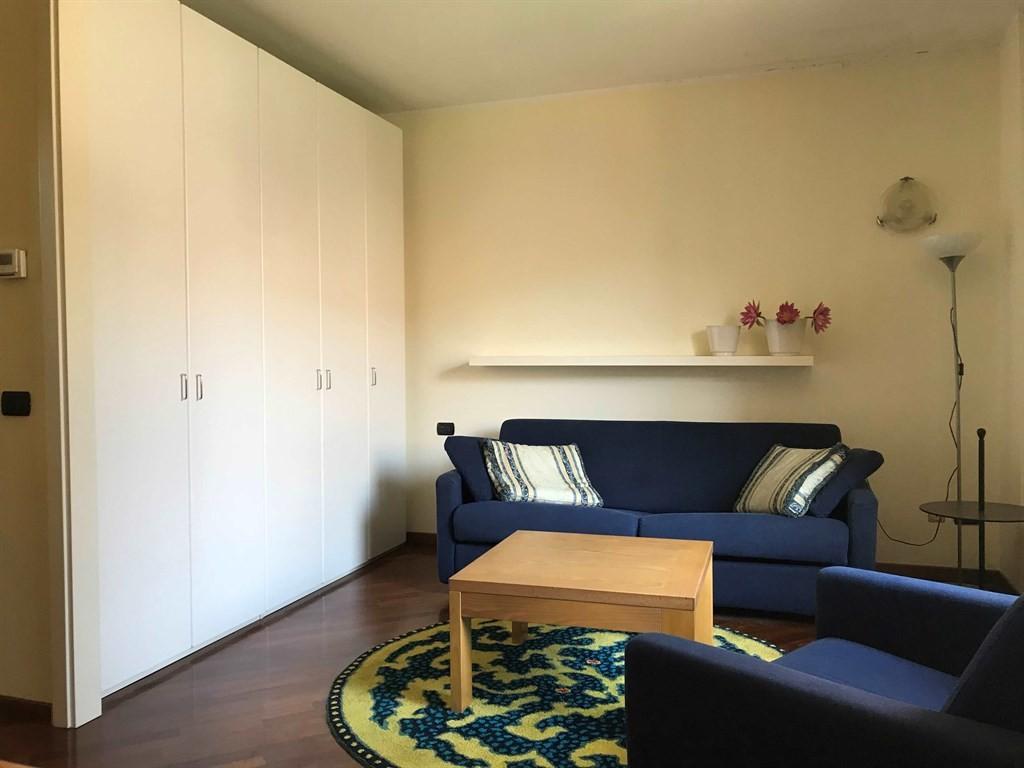 Monolocale in Mose Bianchi 14, Monza