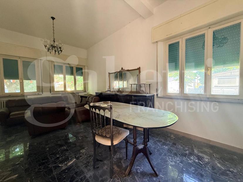Casa indipendente in Viale della Repubblica   132, Santa Maria a Monte — foto 3 di 5