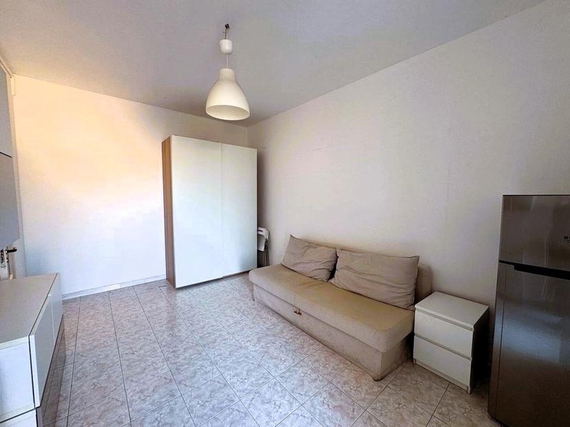 Monolocale in Via dei Tulipani 1, Milano